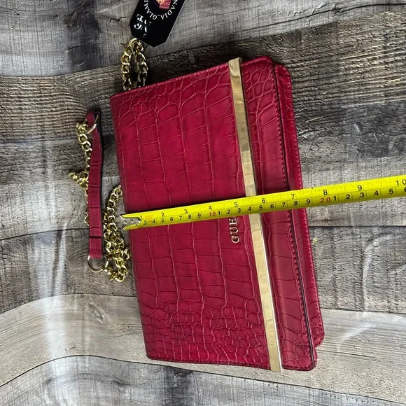 GUESS Pink Croc-Embossed Women's vegan Leather Bag - Picture 13 of 16